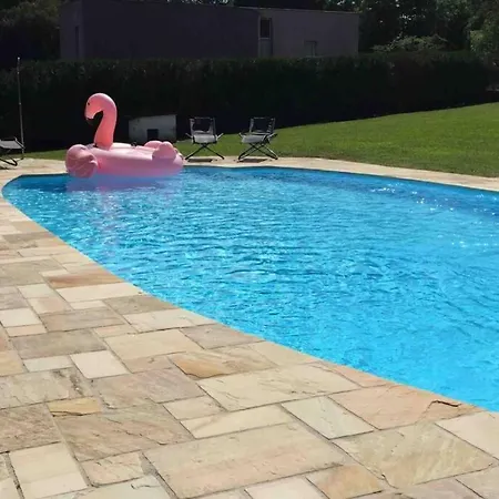 Standing Villa In Hondarribia. וילה