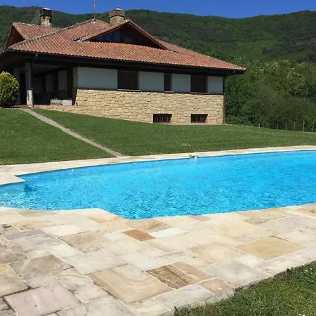 Standing Villa In Hondarribia. וילה *