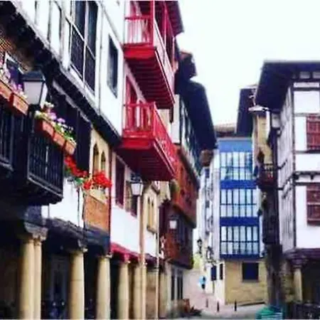 וילה Standing Villa In Hondarribia. הונדאריבה