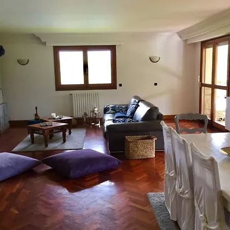 Standing Villa In Hondarribia. וילה *